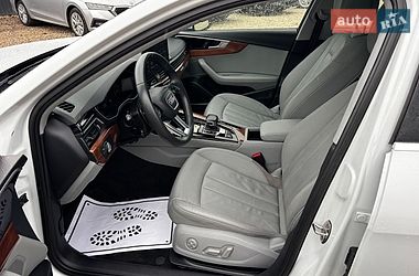 Седан Audi A4 2021 в Львове