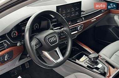 Седан Audi A4 2021 в Львове