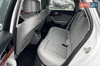Седан Audi A4 2021 в Львове