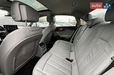 Седан Audi A4 2021 в Львове