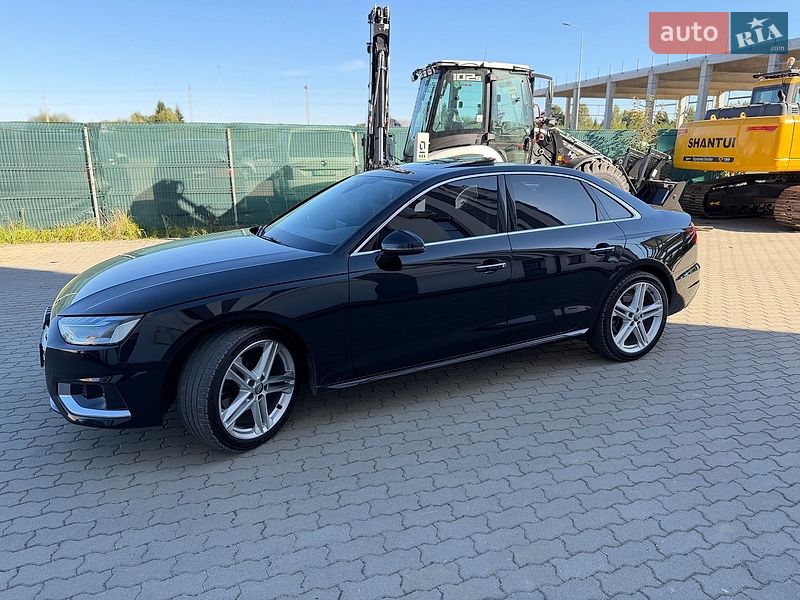 Седан Audi A4 2019 в Львове