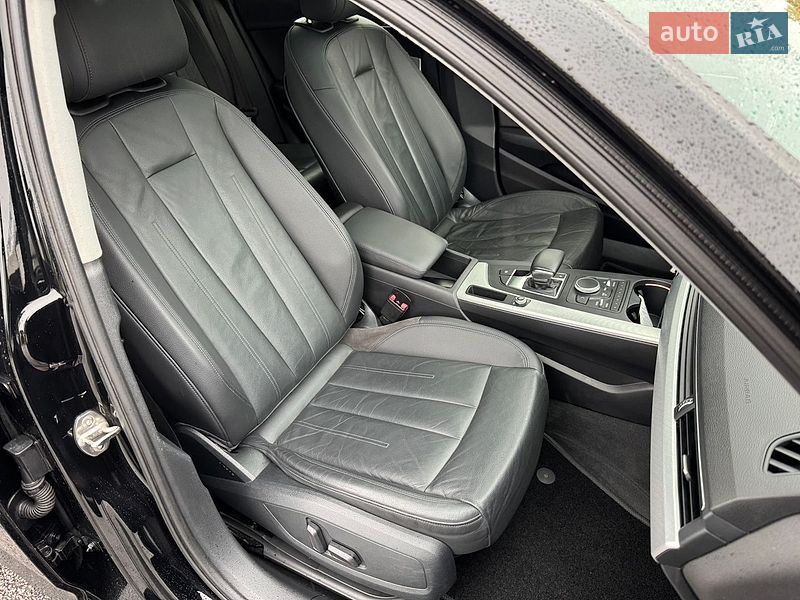 Седан Audi A4 2016 в Киеве