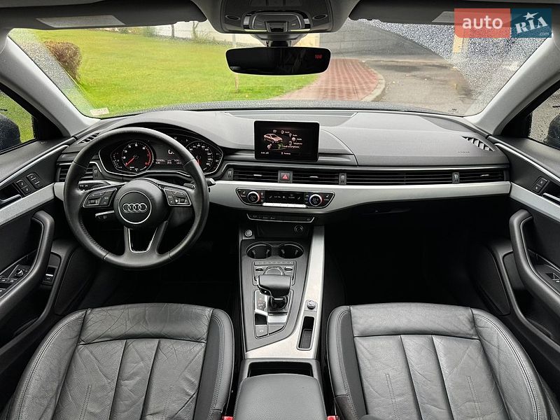 Седан Audi A4 2016 в Киеве