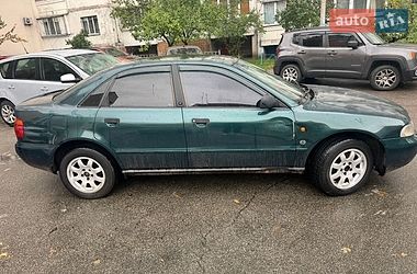 Седан Audi A4 1995 в Києві