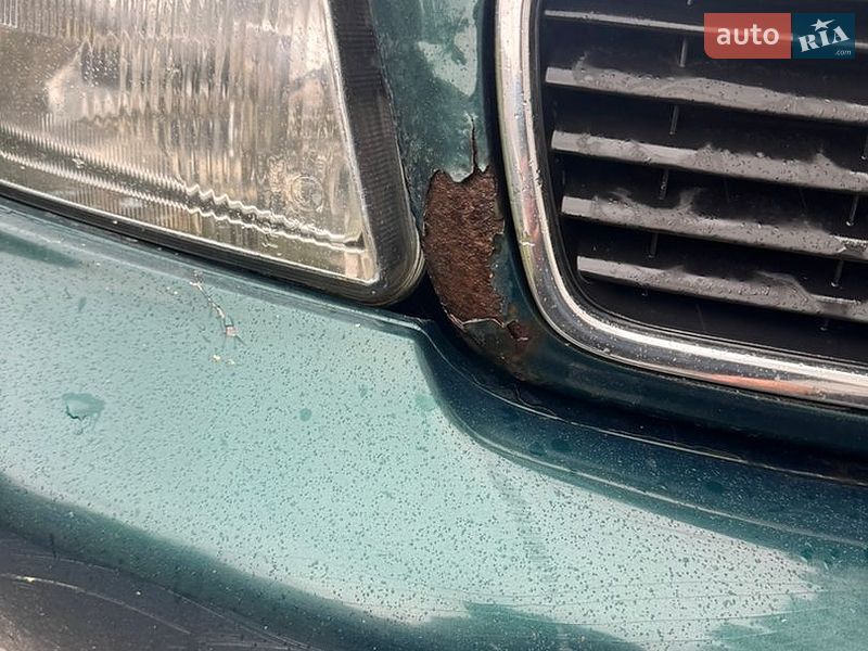 Седан Audi A4 1995 в Києві
