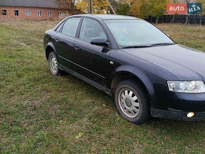Седан Audi A4 2001 в Сарнах
