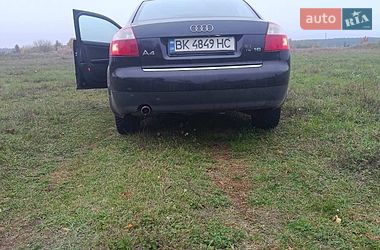 Седан Audi A4 2001 в Сарнах