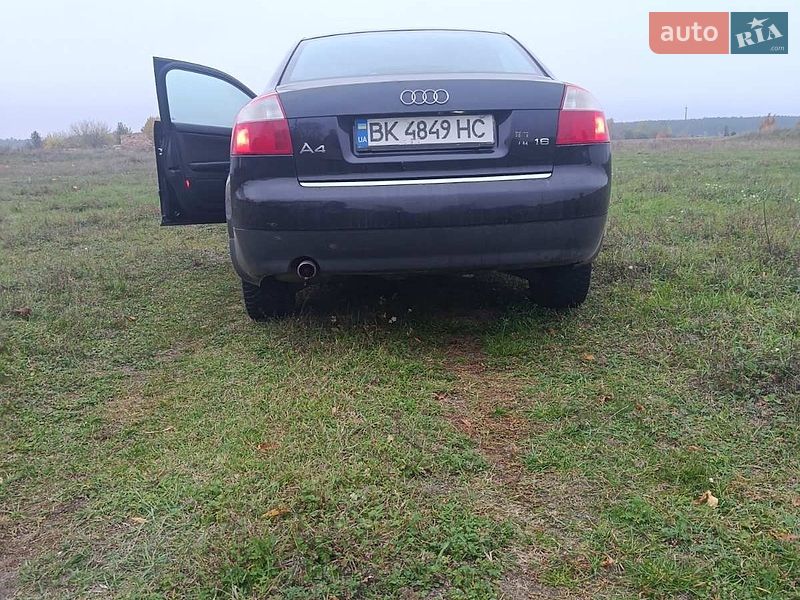 Седан Audi A4 2001 в Сарнах