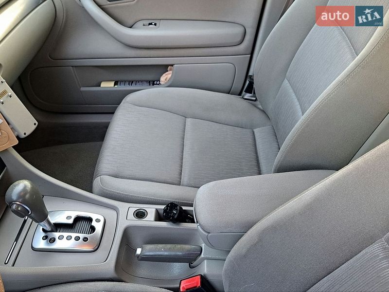 Седан Audi A4 2005 в Снятине