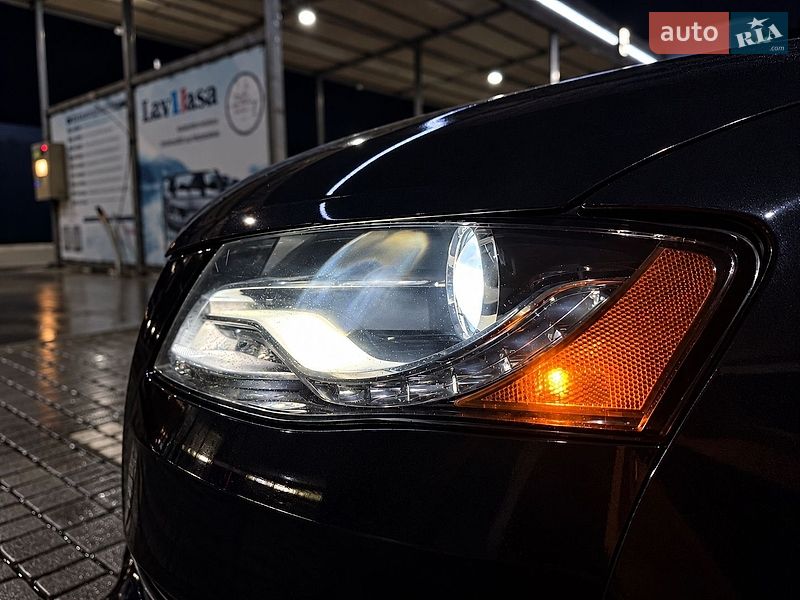 Седан Audi A4 2010 в Львове