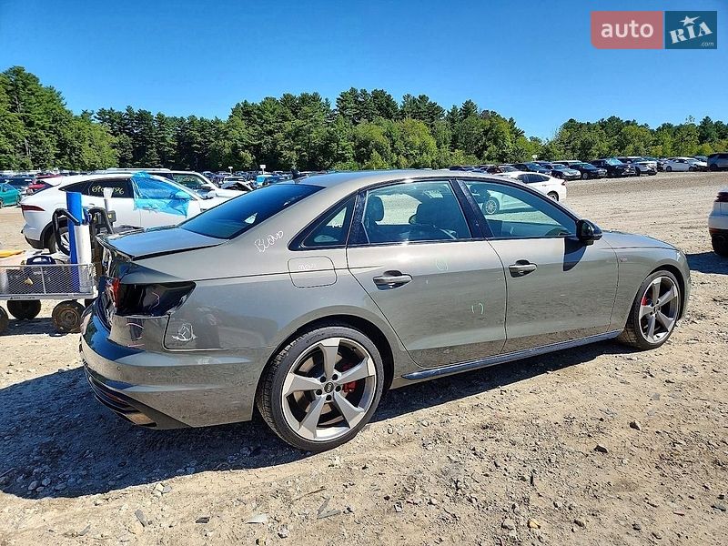 Седан Audi A4 2022 в Хмельницькому