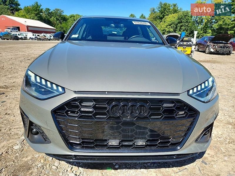 Седан Audi A4 2022 в Хмельницькому
