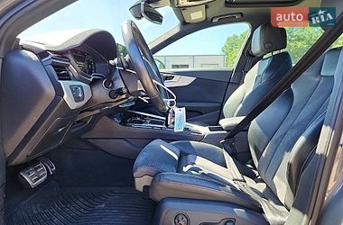 Седан Audi A4 2022 в Хмельницькому