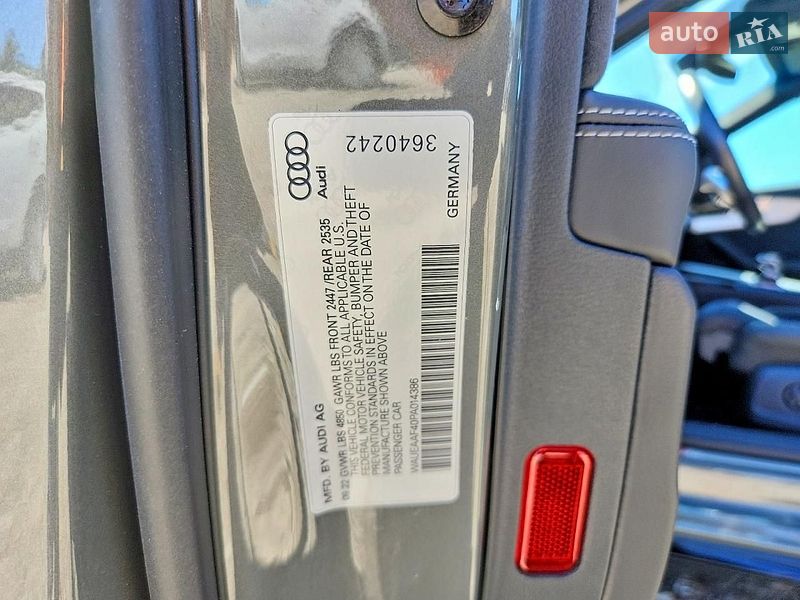 Седан Audi A4 2022 в Хмельницькому