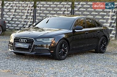 Седан Audi A4 2014 в Киеве