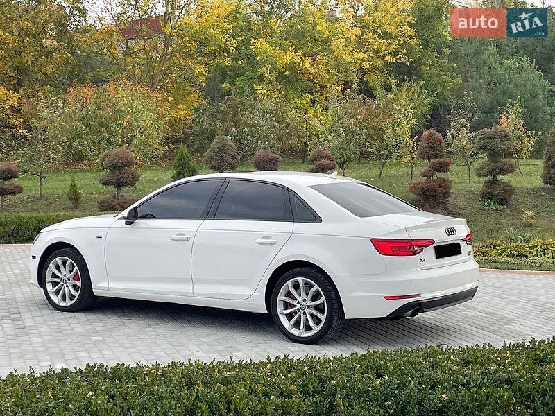 Седан Audi A4 2016 в Тернополе