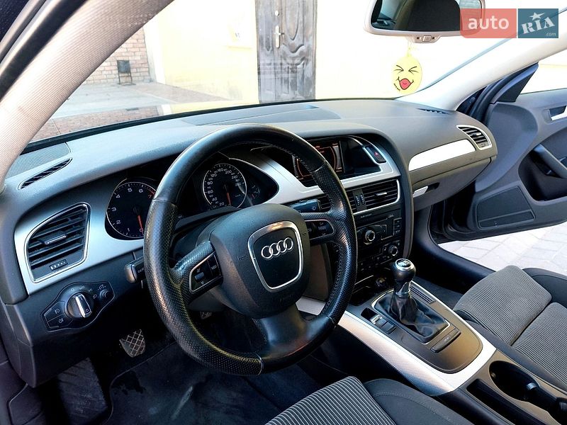Седан Audi A4 2008 в Черновцах