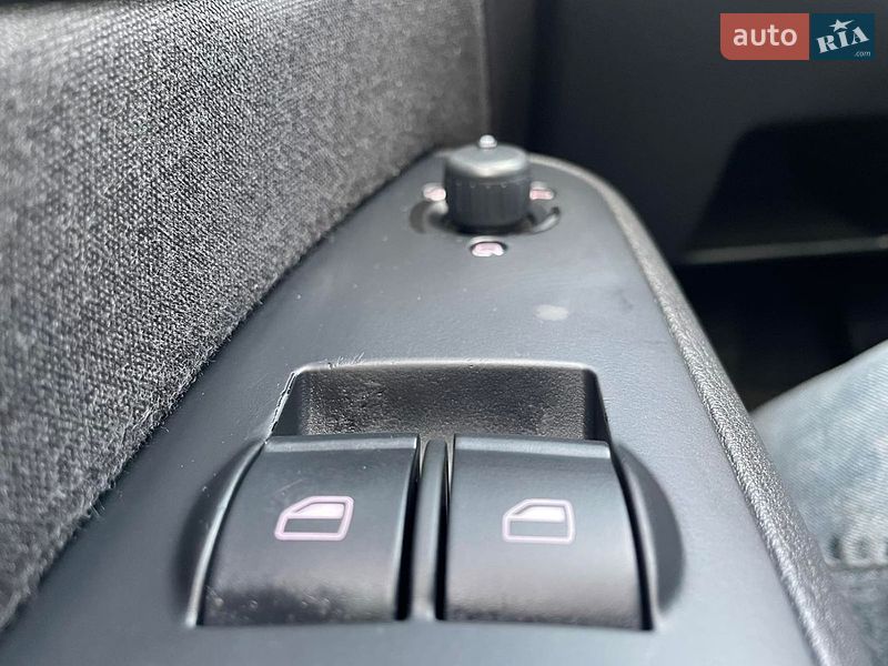 Седан Audi A4 2006 в Каменском
