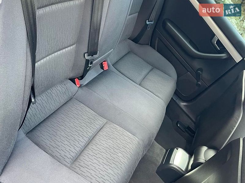 Седан Audi A4 2006 в Каменском