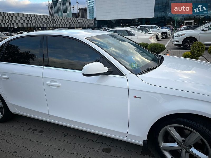 Седан Audi A4 2010 в Одесі