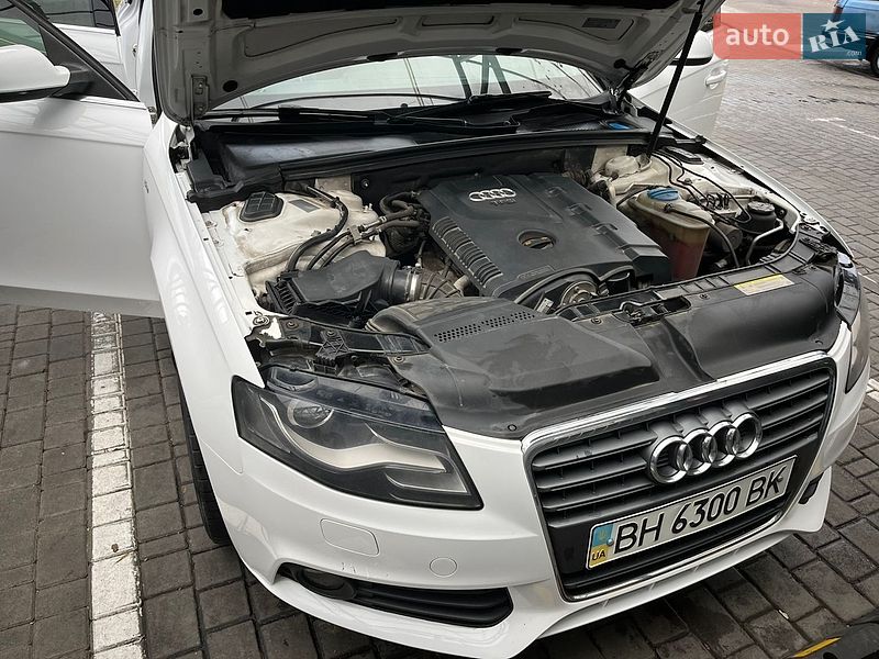 Седан Audi A4 2010 в Одесі