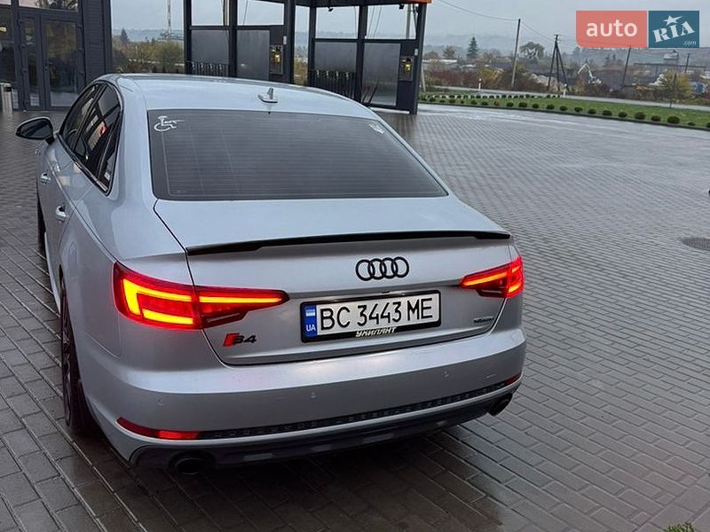Седан Audi A4 2017 в Золочеве