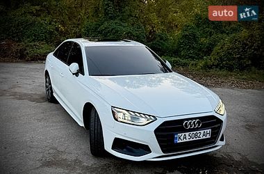 Седан Audi A4 2022 в Киеве