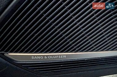 Седан Audi A4 2022 в Киеве
