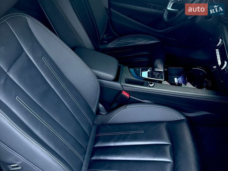 Седан Audi A4 2022 в Киеве