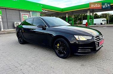 Седан Audi A4 2017 в Хмельницком