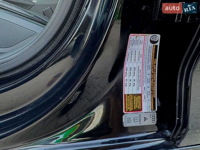 Седан Audi A4 2017 в Хмельницком