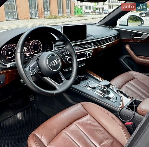 Седан Audi A4 2017 в Мостиській