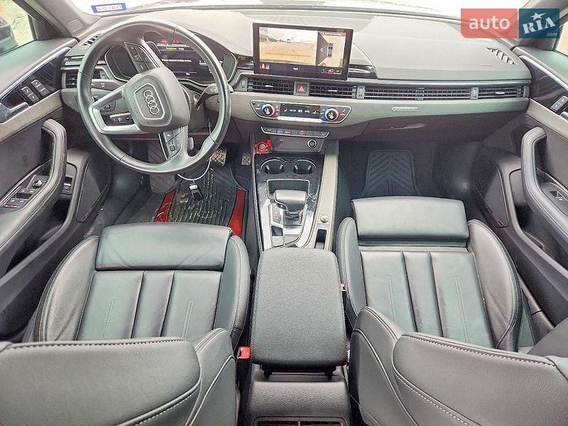 Седан Audi A4 2024 в Ровно