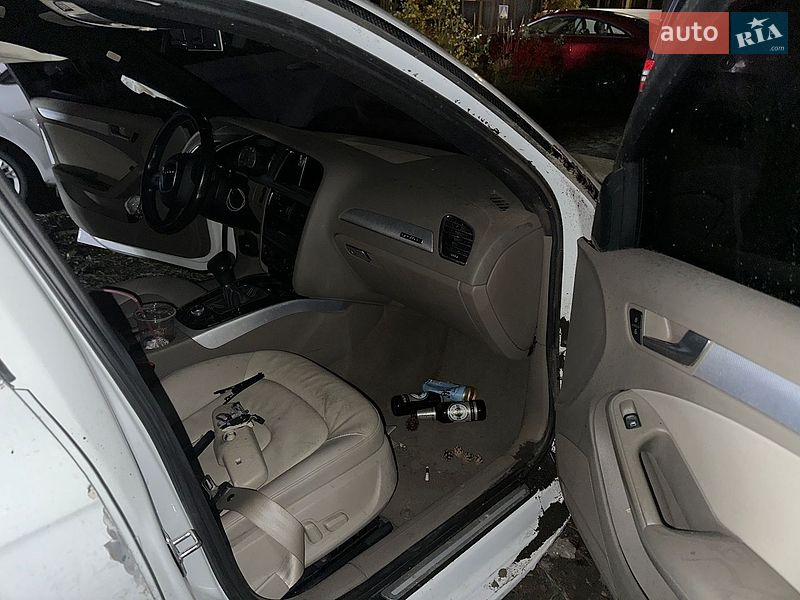 Седан Audi A4 2011 в Ірпені