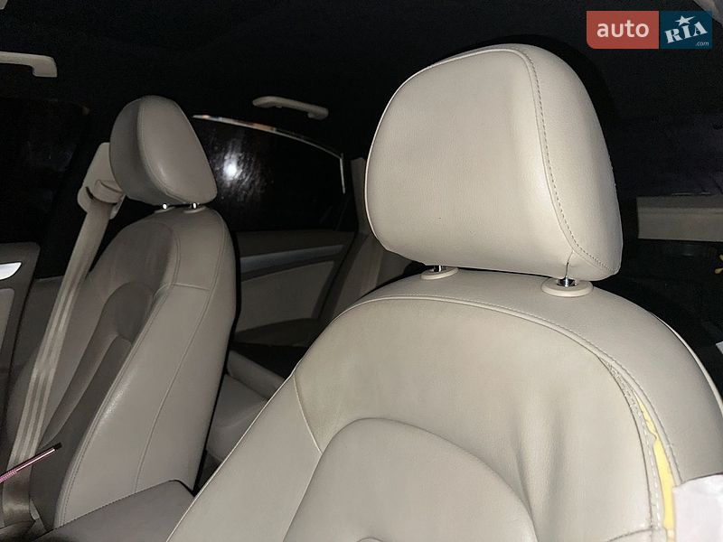 Седан Audi A4 2011 в Ірпені