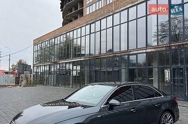 Седан Audi A4 2018 в Ровно