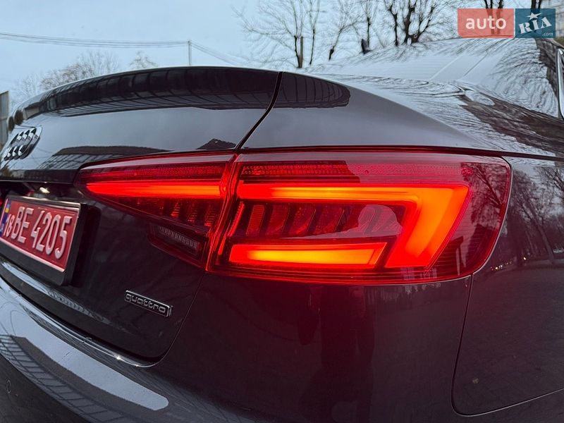 Седан Audi A4 2018 в Ровно