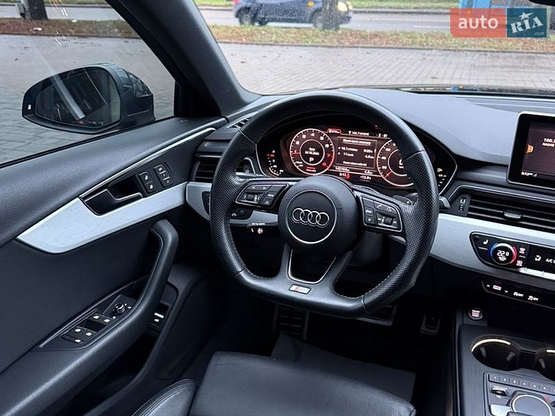 Седан Audi A4 2018 в Ровно