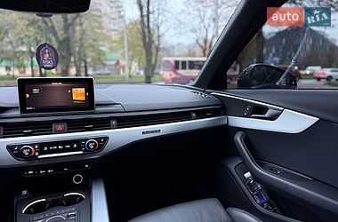 Седан Audi A4 2018 в Ровно