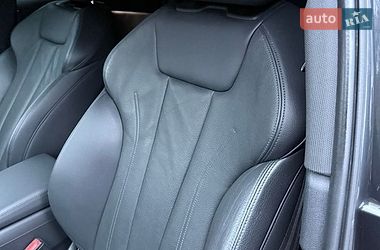 Седан Audi A4 2018 в Ровно