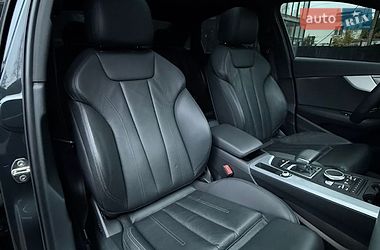 Седан Audi A4 2018 в Ровно