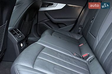 Седан Audi A4 2018 в Ровно
