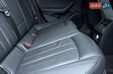 Седан Audi A4 2018 в Ровно