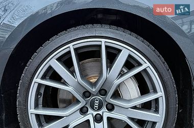 Седан Audi A4 2018 в Ровно