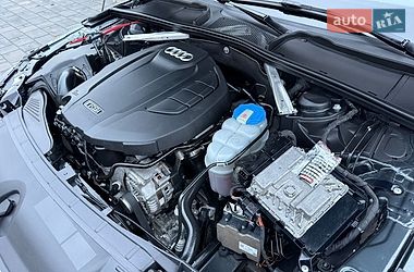 Седан Audi A4 2018 в Ровно