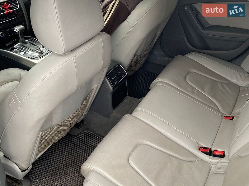 Седан Audi A4 2013 в Житомирі