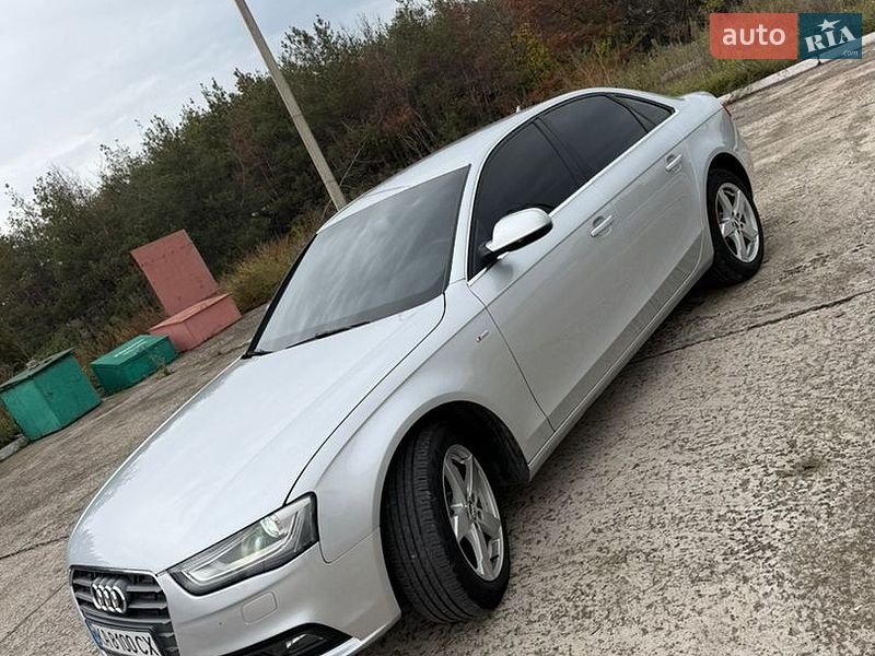 Седан Audi A4 2013 в Кам'янському