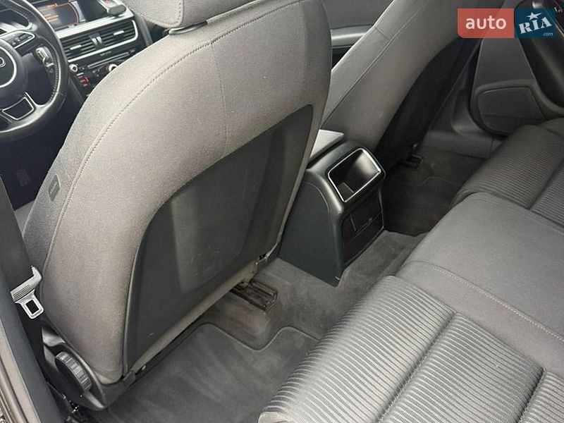 Седан Audi A4 2013 в Кам'янському