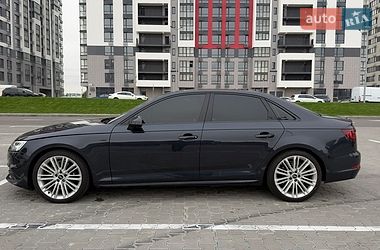 Седан Audi A4 2017 в Киеве
