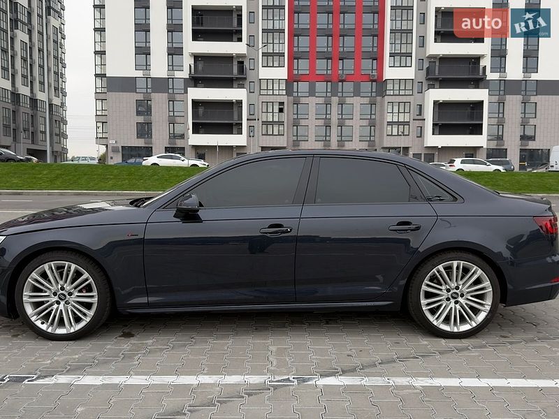Седан Audi A4 2017 в Киеве